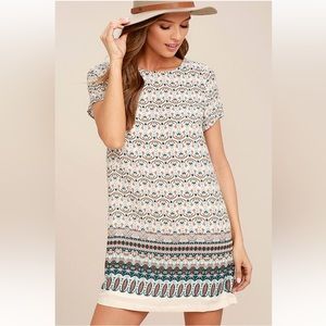 EUC Lulu’s Botanical Beauty Beige Print Shift Dress size medium